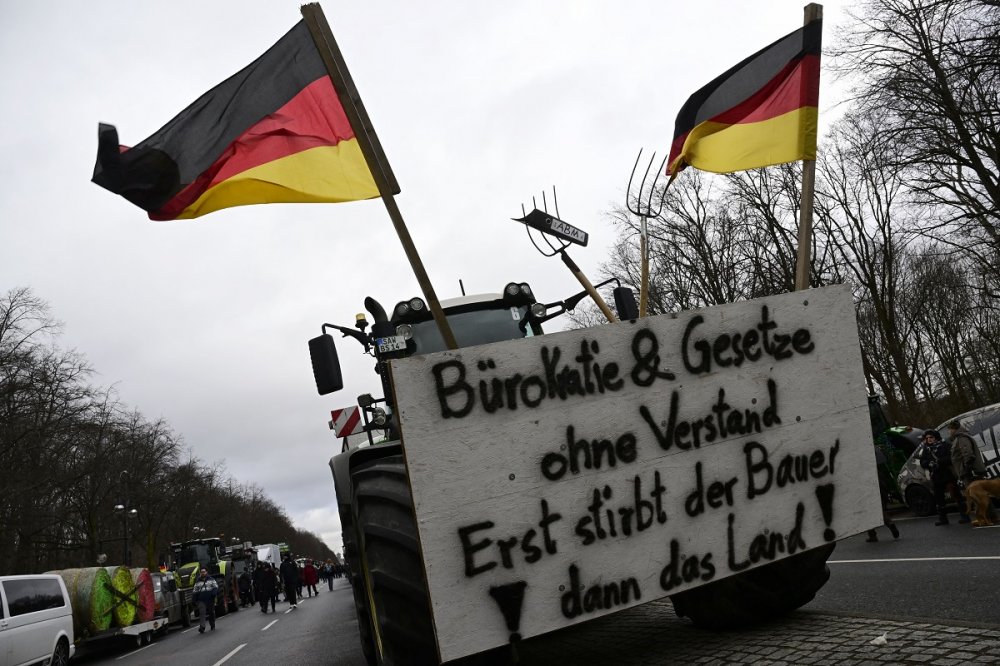 Δυσαρέσκειά εκφράζουν οι Γερμανοί αγρότες - Προειδοποιούν την κυβέρνηση Σολτς για νέες κινητοποιήσεις 