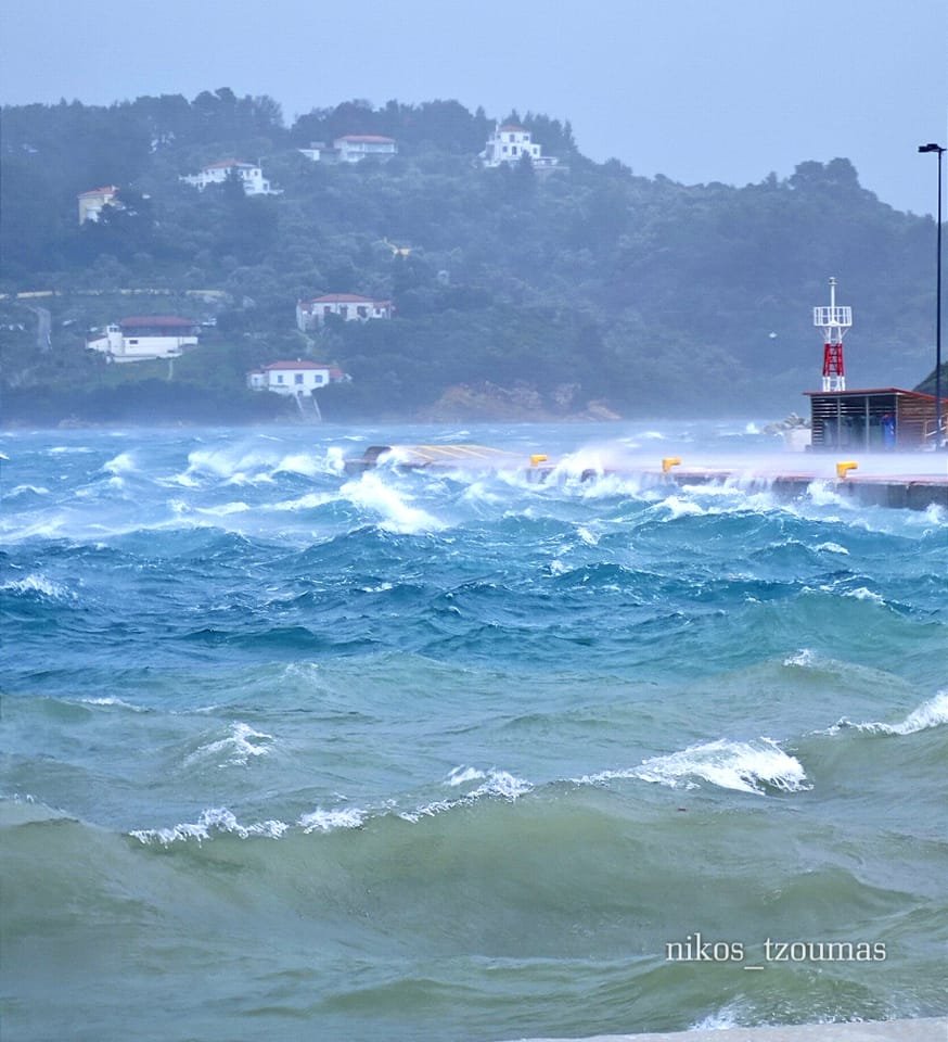 Λιμεναρχείο Βόλου: Ισχυροί άνεμοι την Παρασκευή σε Μαγνησία και Σποράδες 