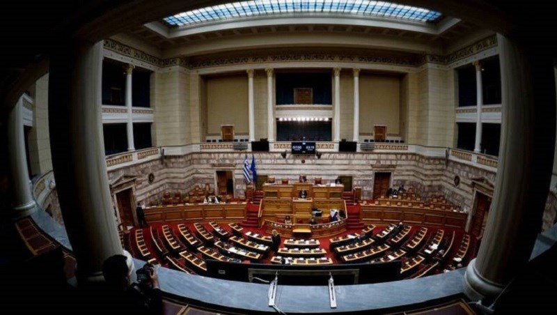  Νομοσχέδιο στη Βουλή για τα ομόφυλα ζευγάρια 