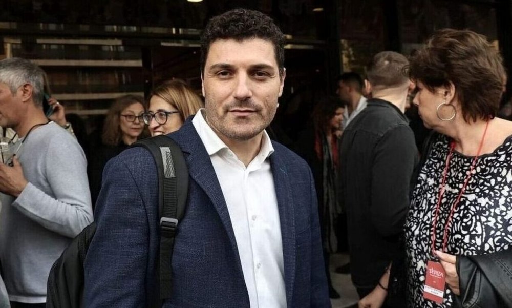 Ο Κασσελάκης απέλυσε τον Τεμπονέρα από επιστημονικό συνεργάτη της ΚΟ ΣΥΡΙΖΑ