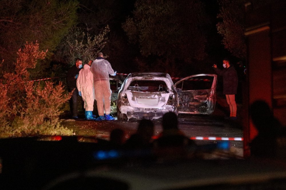 Φρικτό τροχαίο στον Αλμυρό: Το όχημα έπεσε στο κενό από γέφυρα – Απανθρακώθηκε ο οδηγός από την φωτιά του αμαξιού