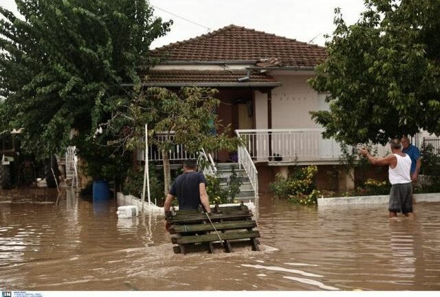 Πλημμυροπαθείς Θεσσαλίας - Πραγματοποιήθηκαν οι πληρωμές πρώτης αρωγής ποσό ύψους 1.402.692 ευρώ