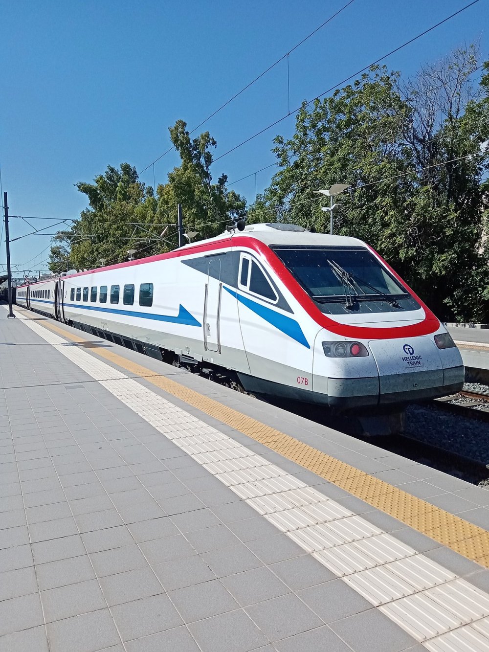 Hellenic train: Καθυστερήσεις στα δρομολόγια του προαστιακού λόγω πτώσης δέντρου 