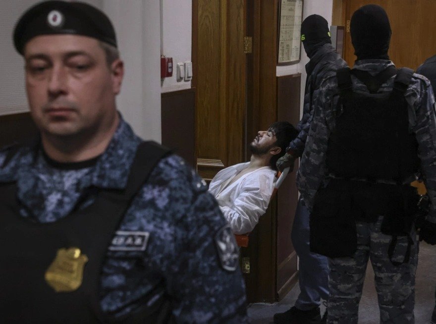 Προφυλακιστέοι οι 4 φερόμενοι δράστες της τρομοκρατικής επίθεσης στη Μόσχα