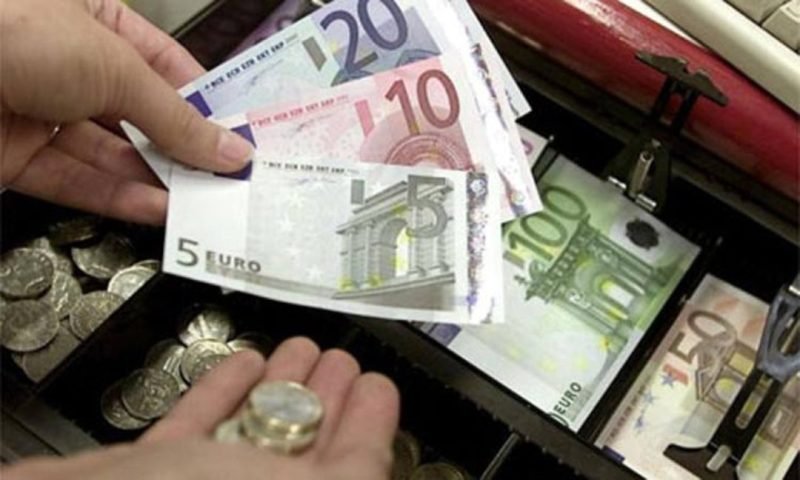 Έκλεψε 1.400€ από καφετέρια στον Βόλο 