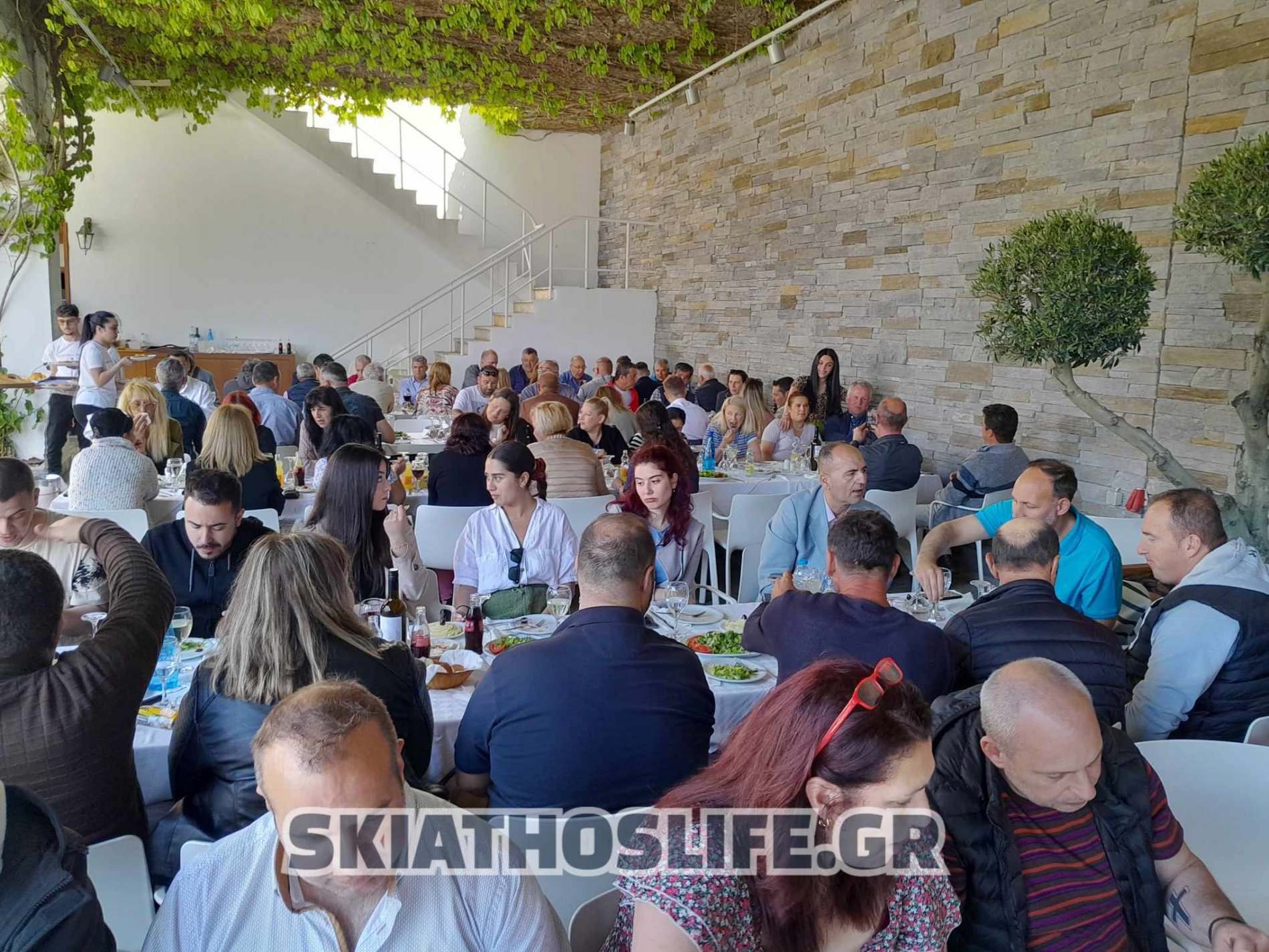 (εικόνες) Ξεκίνησε με αγιασμό η νέα σεζόν για το Skiathos Palace & το Αlkyon