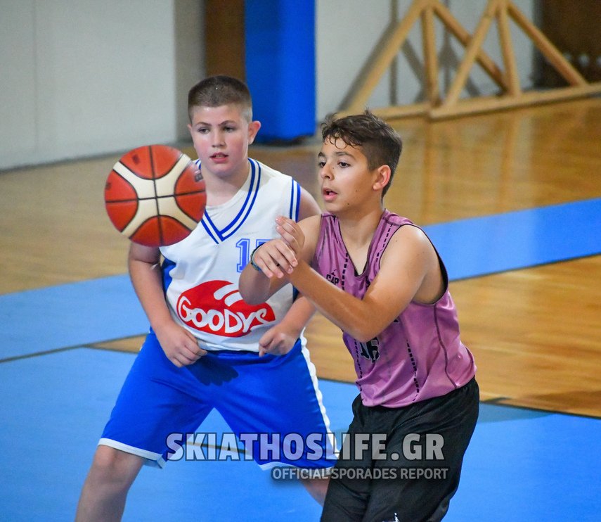 Φωτορεπορτάζ : ΝΙΚΗ ΒΟΛΟΥ - TRIKALA14 | 1sτ Skiathos Easter Youth Tournament 2024