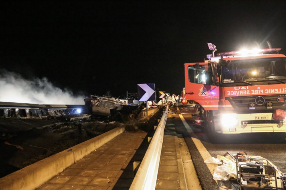 Τέμπη: Έως 15 τόνοι εύφλεκτου υλικού υπήρχαν στο τρένο, πολλοί θάνατοι οφείλονται στη φωτιά