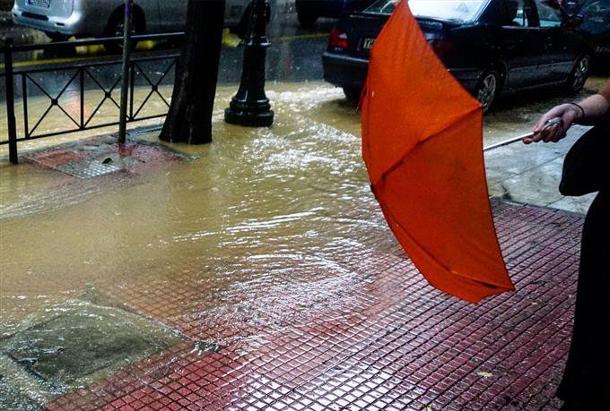 Σε επιφυλακή η περιφέρεια Θεσσαλίας εν όψει της κακοκαιρίας