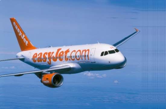 Η EasyJet θέλει άτομα άνω των 50 ετών για πλήρωμα καμπίνας - Καμπάνια για την προσέλκυσή τους