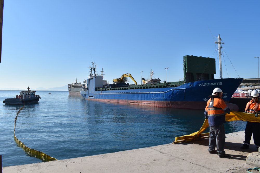 Άσκηση καταπολέμησης ρύπανσης της θάλασσας & των ακτών διοργάνωσε το Κεντρικό Λιμεναρχείο Βόλου