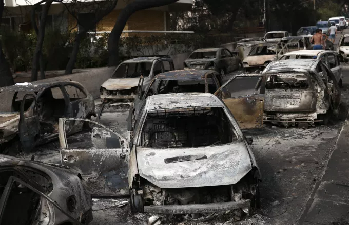 Τραγωδία στο Μάτι: Στον ομαδικό τάφο υπάρχουν μη ταυτοποιημένοι σοροί - Ανακοίνωση του Συλλόγου Συγγενών των θυμάτων