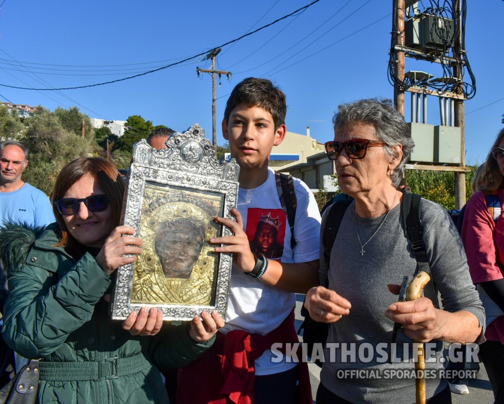 [170εικόνες] Η Παναγία Εικονίστρια στο δρόμο προς το Μοναστήρι της ...