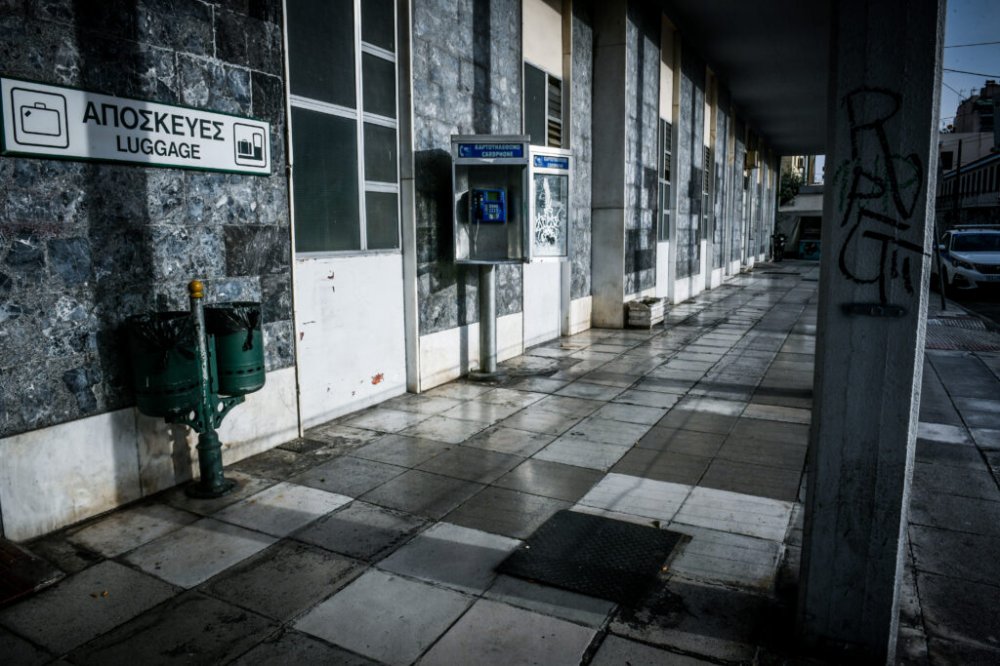 Πλημμύρισαν οι σήραγγες στα Τέμπη – Σταμάτησαν τα δρομολόγια των τρένων