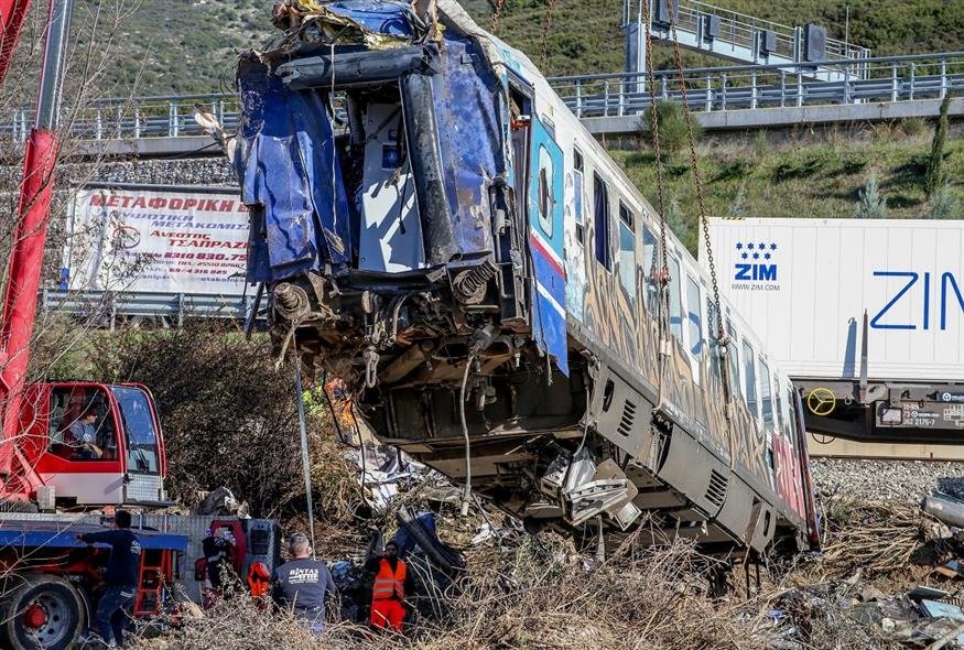 Τέμπη: Ποινική δίωξη σε στέλεχος του υπ. Μεταφορών - Αναμένονται και άλλες διώξεις