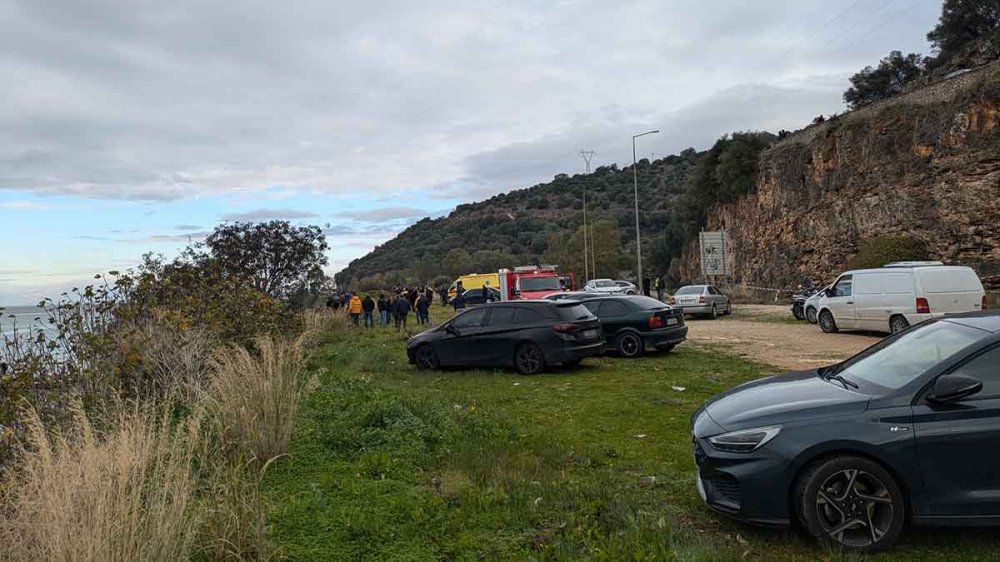 Αμφιλοχία: 27χρονος ποδοσφαιριστής ο άνδρας που πνίγηκε πέφτοντας με το αυτοκίνητο στη θάλασσα