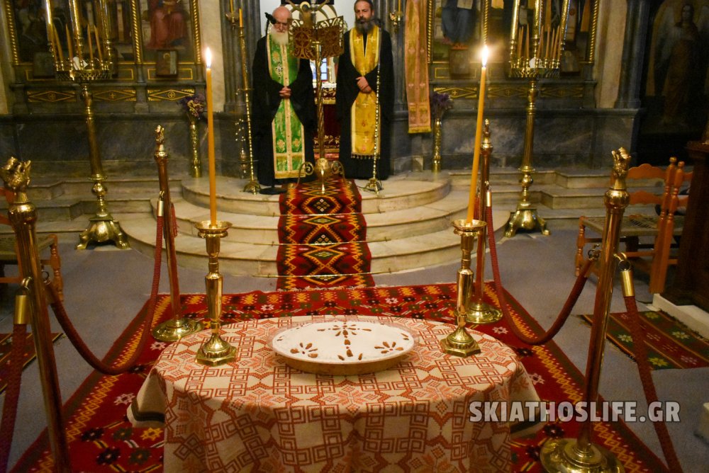 Φωτορεπορτάζ από την Επιμνημόσυνη δέηση για τον Αλέξανδρο Παπαδιαμάντη