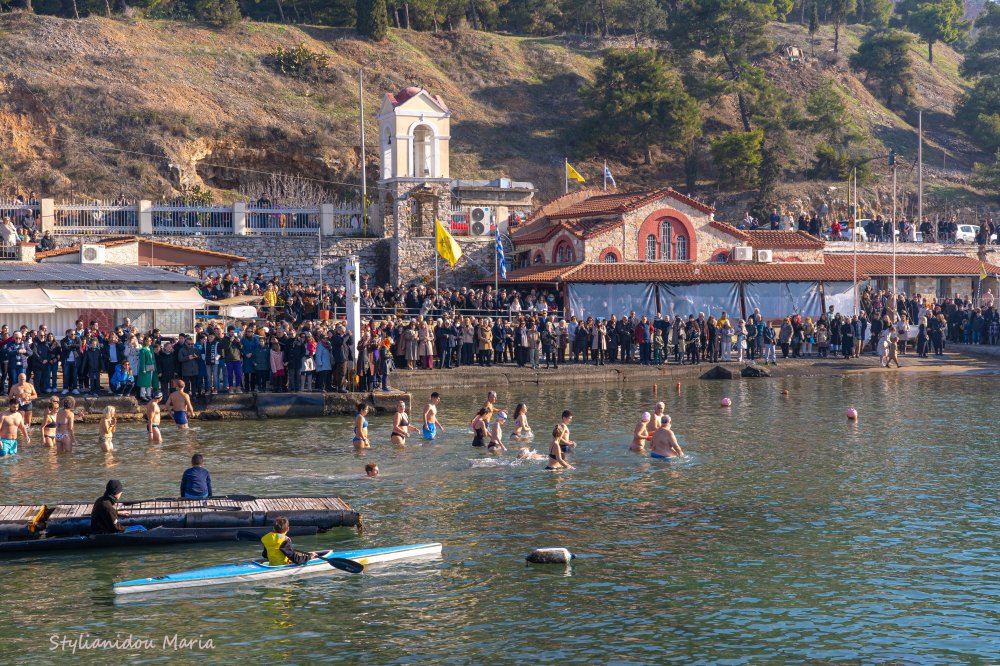 Εικόνες από τα Θεοφάνεια στην Παναγία Γορίτσης στο Βόλο