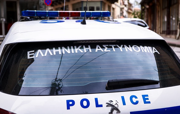 Εξάρχεια: 74χρονη σκότωσε τον 98χρονο πατέρα της και φώναζε «τον σκότωσα»