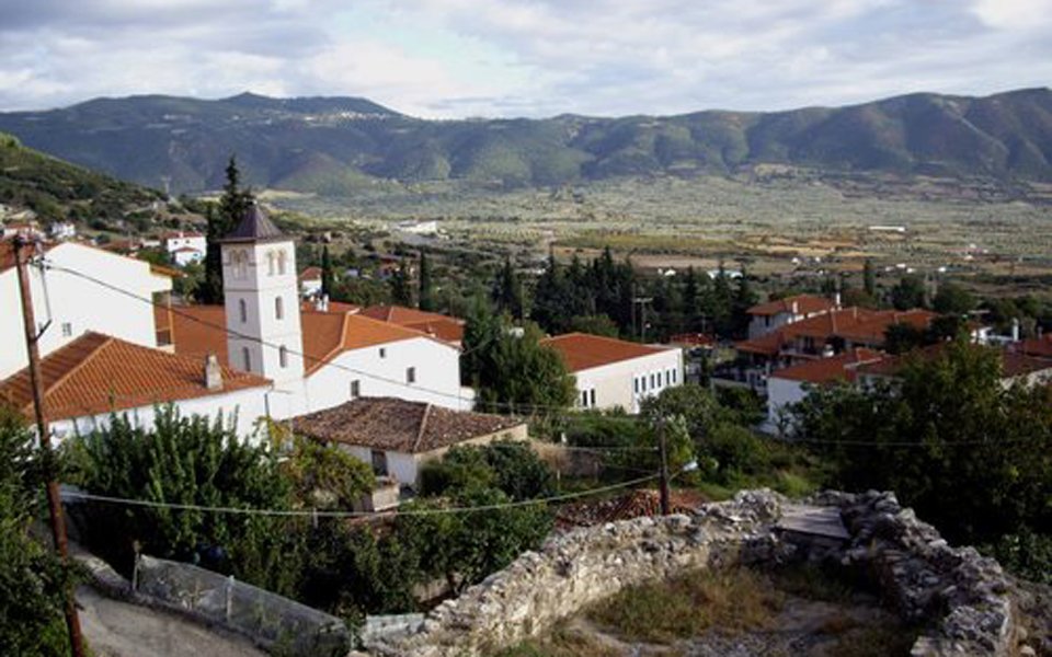 Χαλκιδική: Νεκρή 60χρονη που έπεσε στο κενό όταν υποχώρησαν τα κάγκελα στο μπαλκόνι της