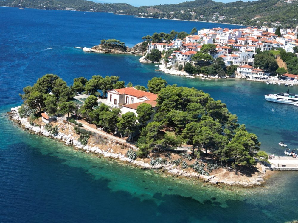 ΔΕΙΤΕ ΣΕ ΑΠΕΥΘΕΙΑΣ ΣΥΝΔΕΣΗ ΤΟ ΔΗΜΟΤΙΚΟ ΣΥΜΒΟΥΛΙΟ ΣΚΙΑΘΟΥ