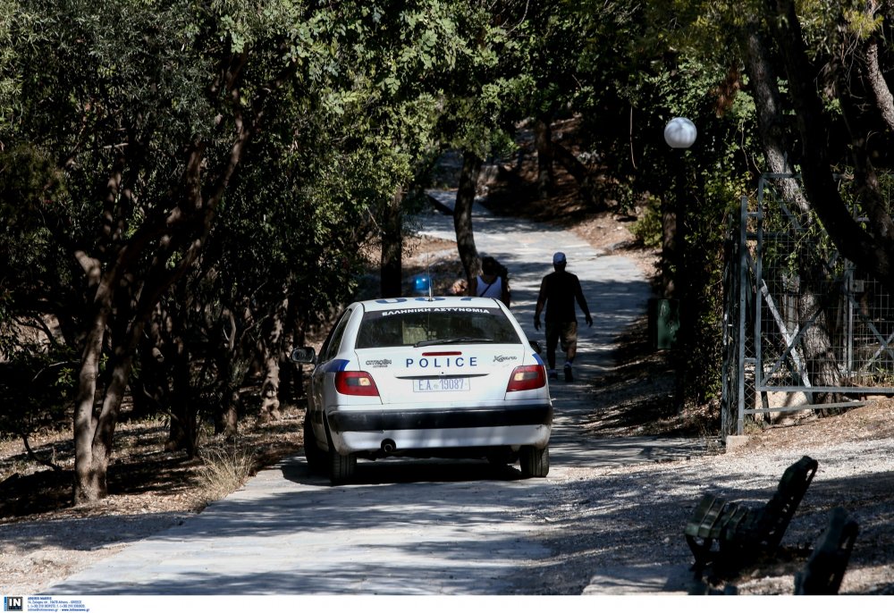 Δολοφονία στην Αμφιλοχία: Πρώην αστυνομικός σκότωσε τον πατέρα του με γκλίτσα – Το θύμα έπασχε από άνοια