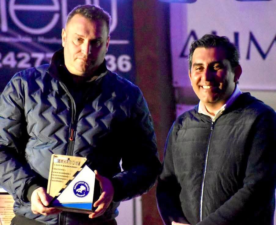 Ο Δήμαρχος Σκιάθου ευχαριστεί τον π. Πρόεδρο του ΑΟ Σκιάθου
