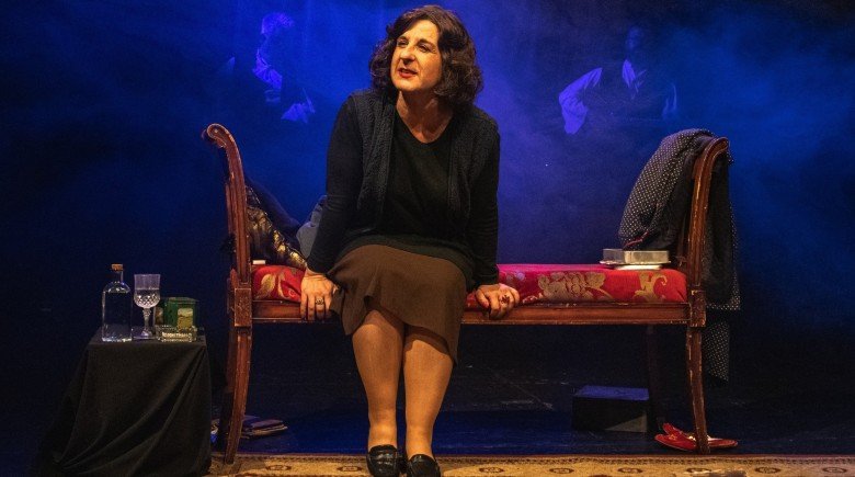 «Ρόζα Εσκενάζυ – Η Βασίλισσα του Ρεμπέτικου», του Παναγιώτη Μέντη έρχεται σε σκηνοθεσία Αντώνη Λουδάρου