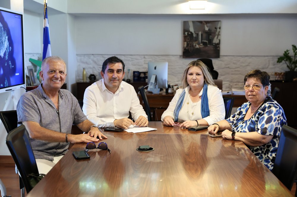 Συνάντηση της Αντιπεριφερειάρχη Τουρισμού Θεσσαλίας Ν. Αδαμοπούλου με τον Δήμαρχο Σκιάθου για την ενίσχυση του τουρισμού κρουαζιέρας