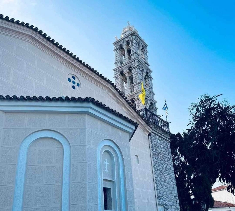 Βραδινή Θεία Λειτουργία στον Ι.Ν Γεννήσεως της Θεοτόκου Σκιάθου