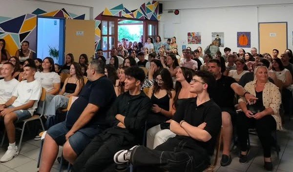 Μια αξέχαστη πρώτη αποφοίτηση στο Γυμνάσιο Σκοπέλου «Καισάριος Δαπόντες»