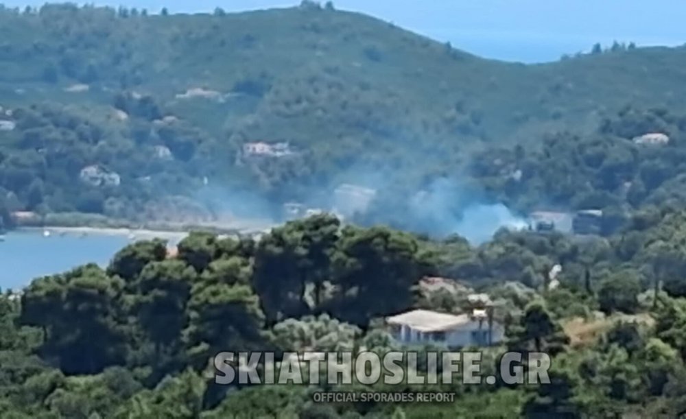 Φωτιά ...από τη θάλασσα λαχτάρησε τους κατοίκους στην Καναπίτσα