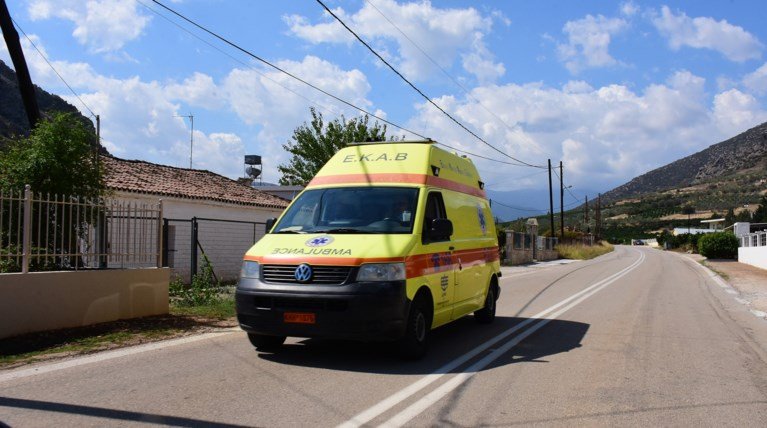 Τραγωδία στην Πάτρα: Βρέθηκε σορός αγνώστων στοιχείων σε φλεγόμενο διαμέρισμα