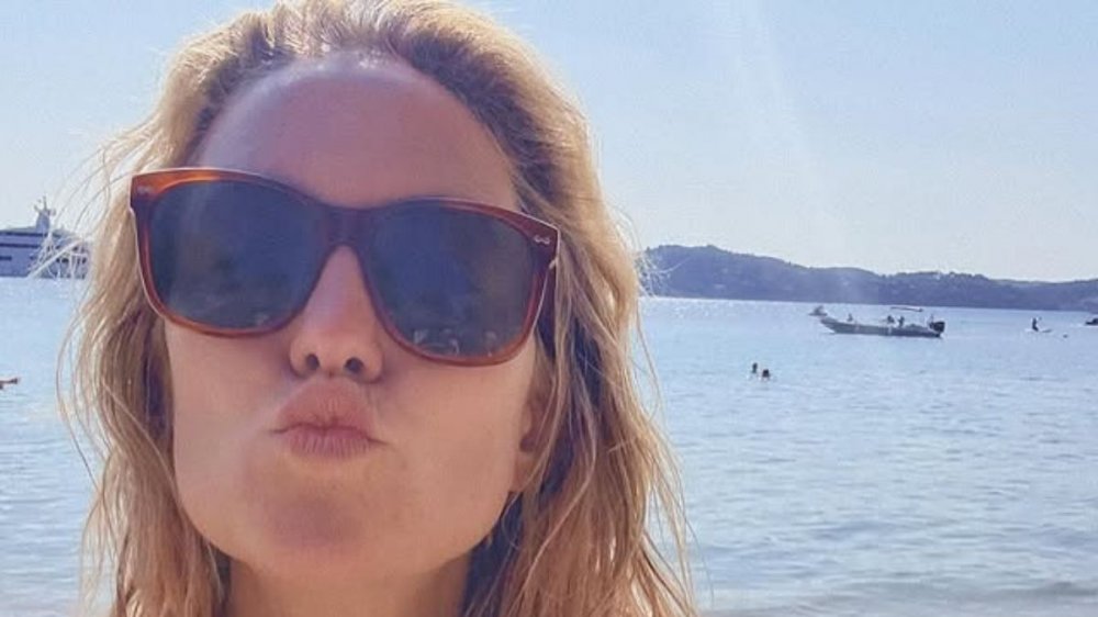 «Σε αγαπάμε, Ελλάδα»: Η Kate Hudson επιστρέφει στο καλοκαιρινό της καταφύγιο με οικογενειακές στιγμές στη Σκιάθο