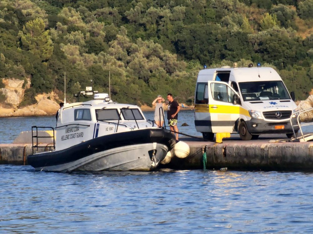 Στον Βόλο τα ξημερώματα με το πλωτό ασθενοφόρο 14χρονος και 45χρονος από την Σκόπελο