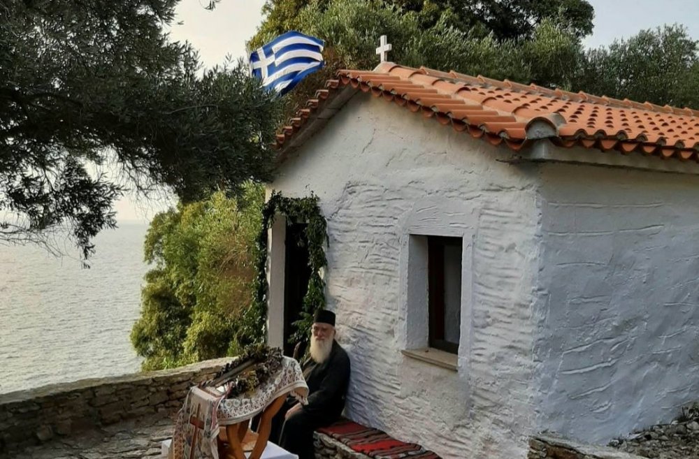Η Ιερά Αγρυπνία στο Εξωκλήσι του Αγίου Παντελεήμονος στη Σκιάθο 