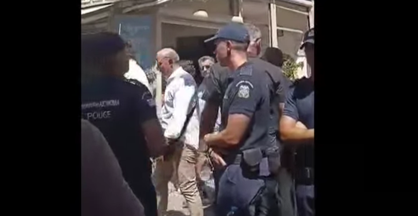 Απειλήθηκαν με σύλληψη διαδηλωτές στη Σκιάθο (video)