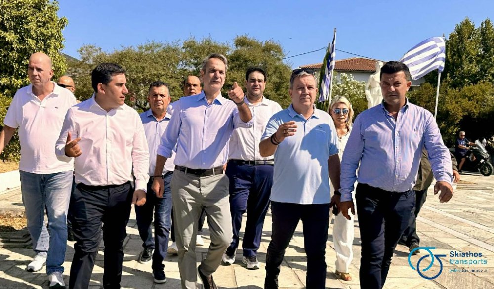 Ο πρωθυπουργός επαινεί το συγκοινωνιακό έργο στη Σκιάθο