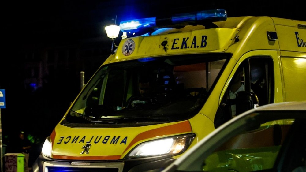 Σοβαρό τροχαίο ατύχημα στο Πήλιο: Αναποδογύρισε αυτοκίνητο στις Μηλιές – Τραυματίστηκε ο οδηγός