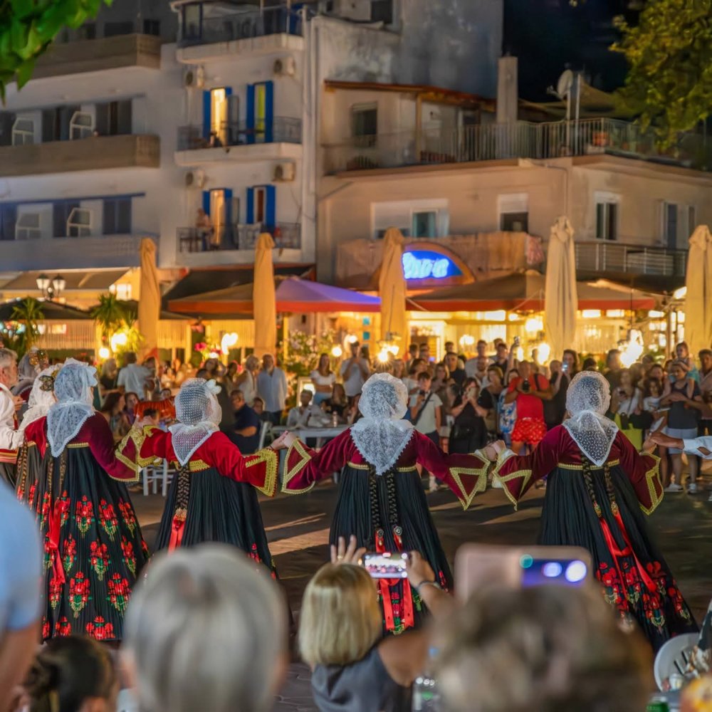 Με τεράστια επιτυχία πραγματοποιήθηκε το Πανηγύρι της Αγίας Παρασκευής στην Αλόννησο! (φωτο)