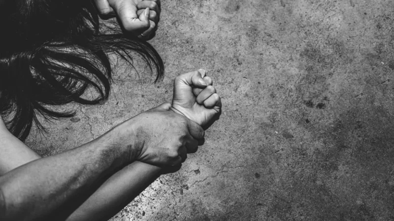 ΣΚΙΑΘΟΣ : Σύλληψη αλλοδαπού τουρίστα για βιασμό ανήλικης τουρίστριας