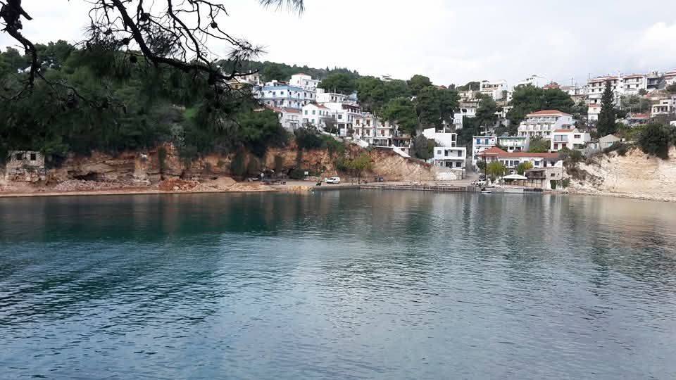 Αλιευτικό Καταφύγιο Βότση – Από κόσμημα σε πεδίο χαοτικής αναρχίας | Του Γιάννη Αθανασίου