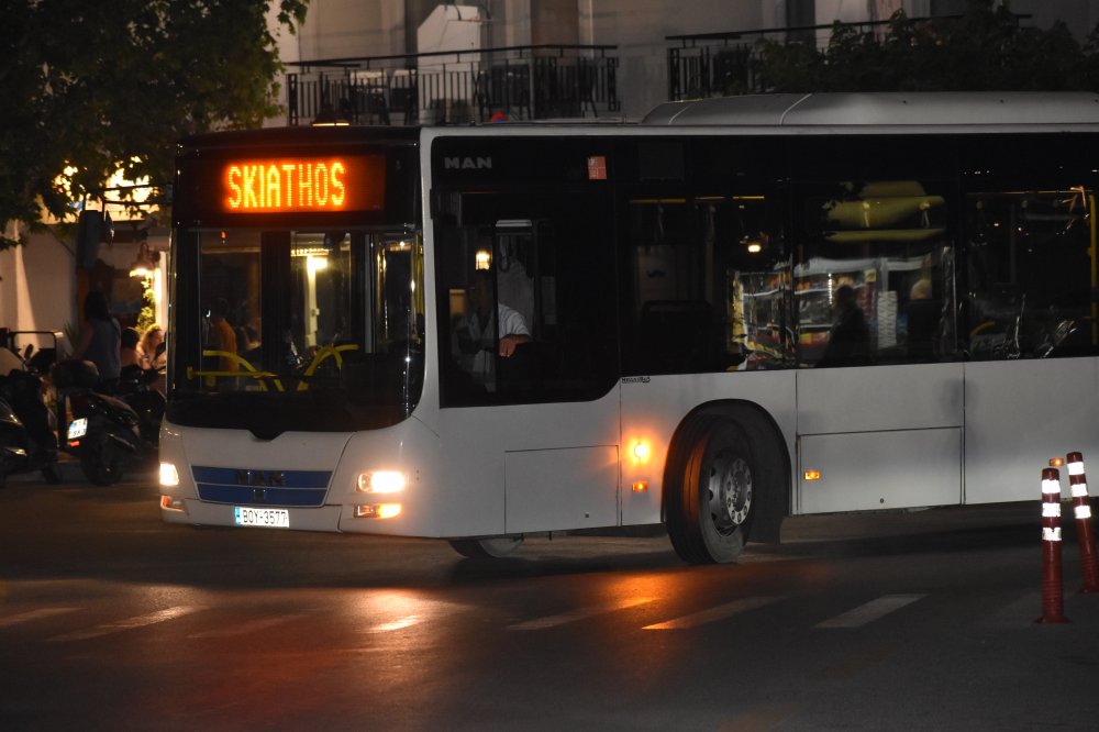 Έκτακτα δρομολόγια των Συγκοινωνιών Σκιάθου για τον Δεκαπενταύγουστο