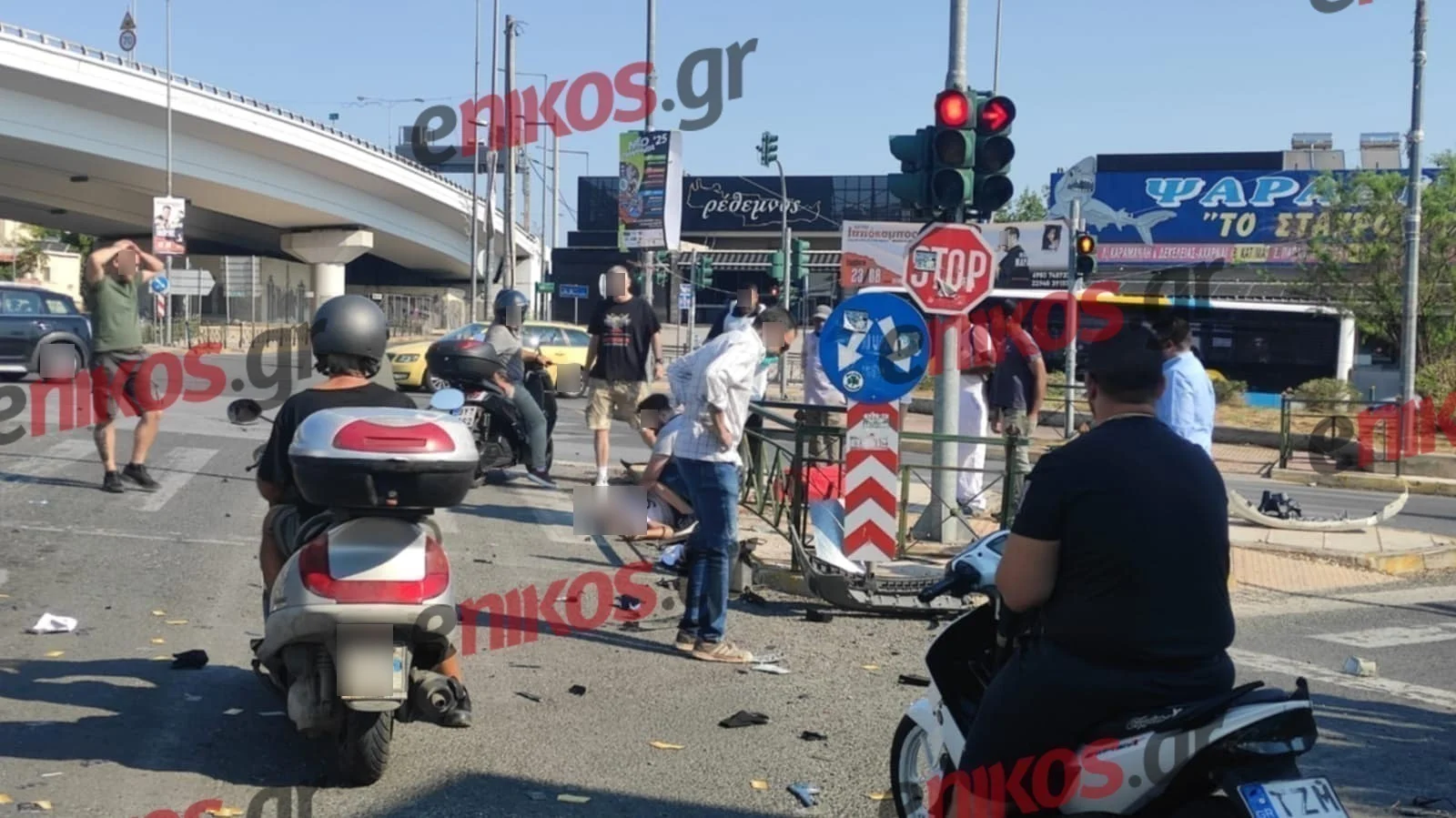 Αγία Παρασκευή: Νεκρός ο οδηγός της μηχανής μετά τη σφοδρή σύγκρουση με αυτοκίνητο 