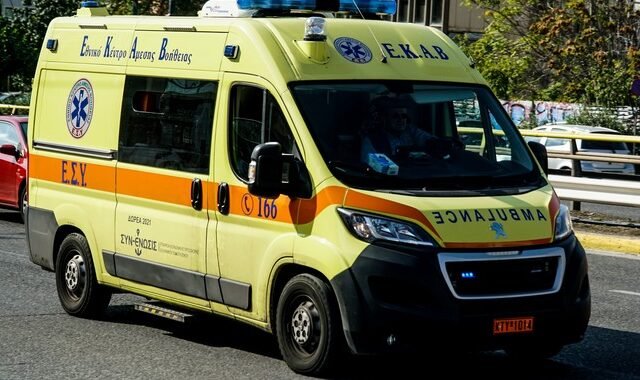 Καρφωμένος με μπετόβεργα στον μηρό 18χρονος σε παρτέρι έξω πολυκατοικία στη Ν. Ιωνία