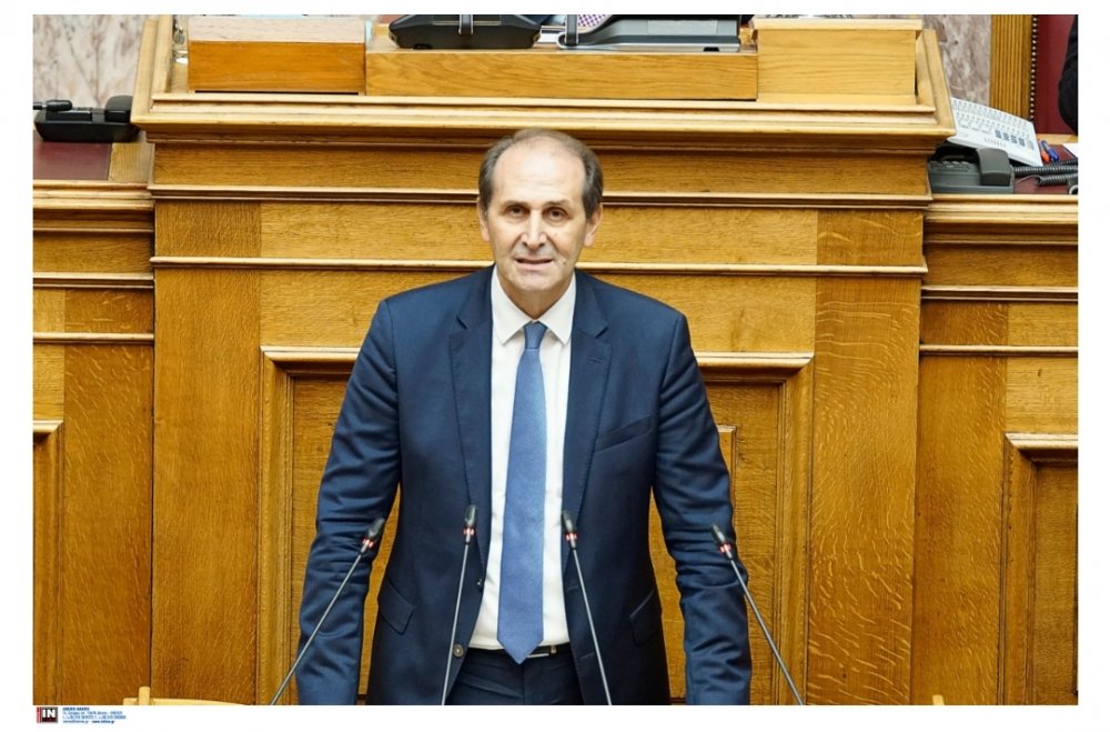Πέθανε ο Απόστολος Βεσυρόπουλος