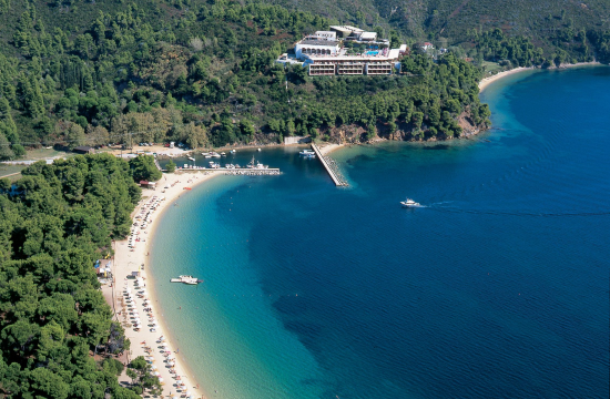 Δωρεά του Skiathos Palace στις φυλακές Κασσαβέτειας – 1.000 τεμάχια ιματισμού στους κρατούμενους