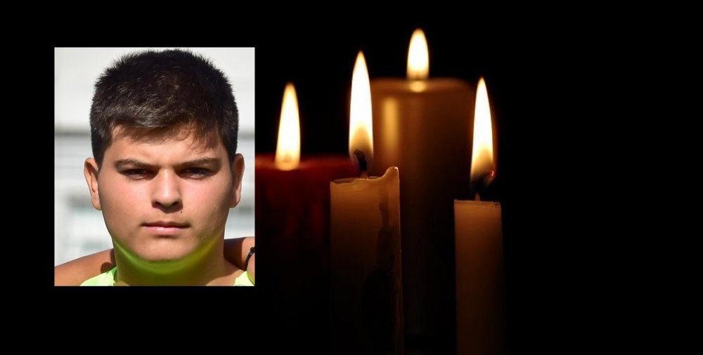 Ραγίζει καρδιές η μητέρα του 18χρονου που πέθανε στον Βόλο- «Νικόλα μου, ζωή μου…»