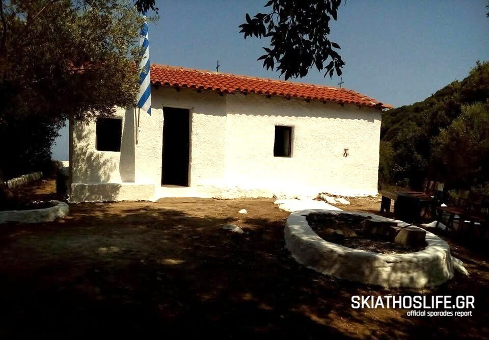 Σήμερα Τρίτη η Αγρυπνία στην Παναγία Γλυκοφιλούσα 