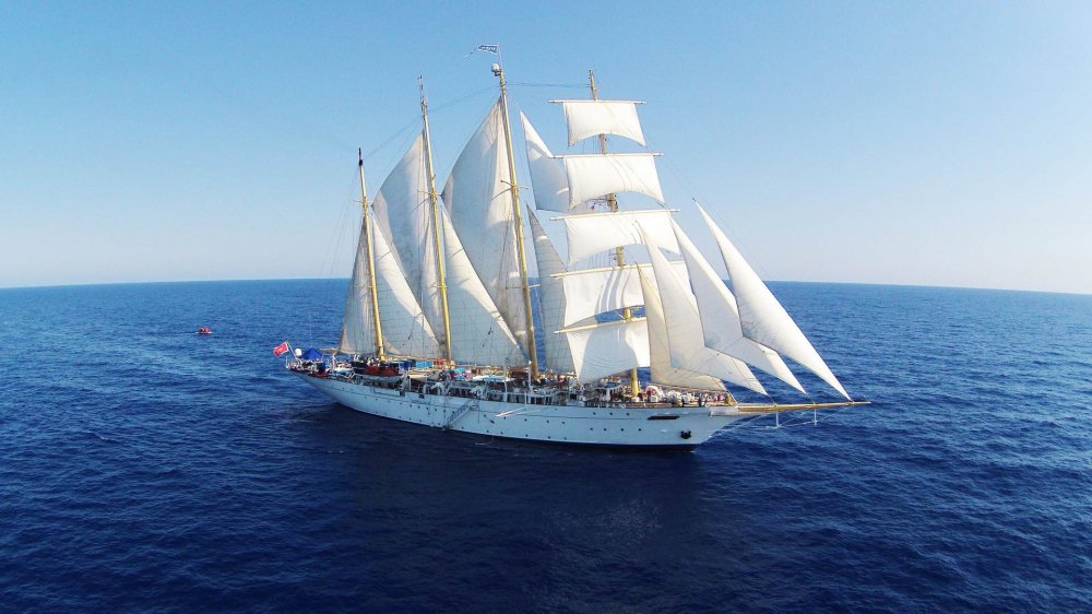 Στην Σκιάθο το Star Clipper 